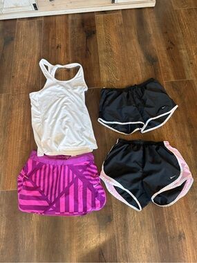 Women’s Nike Athletic size S